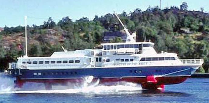 BRG52019710120001 PRINCESS OF THE WAVES