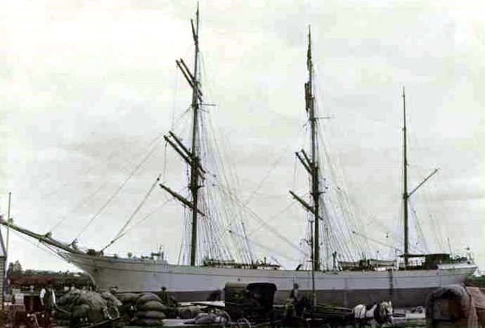 OSL42819110220001 EAST AFRICAN