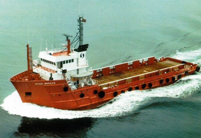 OSL43919760220001 STAD BREEZE
