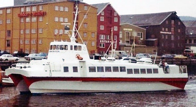 TRH11119730320001 HERTUGBUSSEN